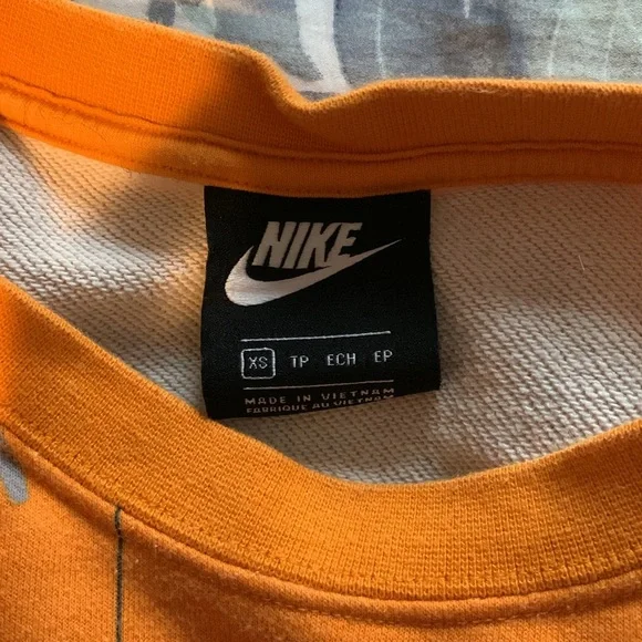 Rare Cropped oversized Nike - Picture 3 of 3